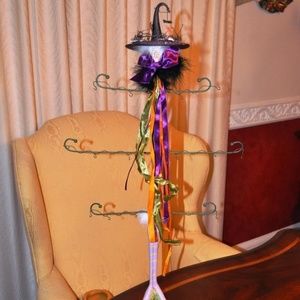 Patience Brewster HALLoWEEN